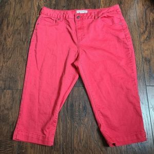 Artisan NY Capris 